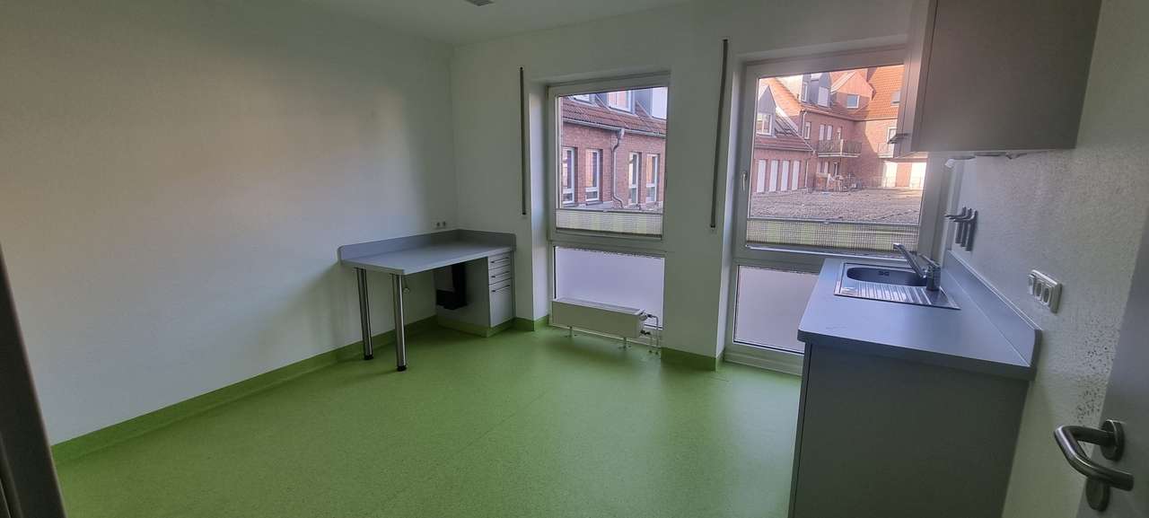 Hannencenter Korschenbroich- Praxis oder Büro, beides ist hier möglich..