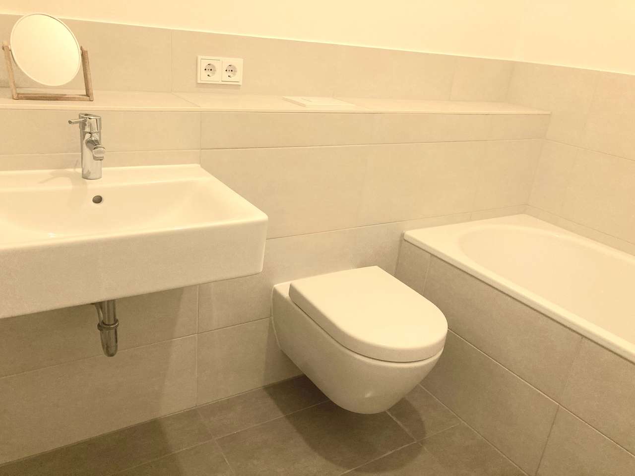 Befristete Vermietung! 3 Zi.-Whg. mit EBK & Aufzug- perfekt zum erstmal ankommen