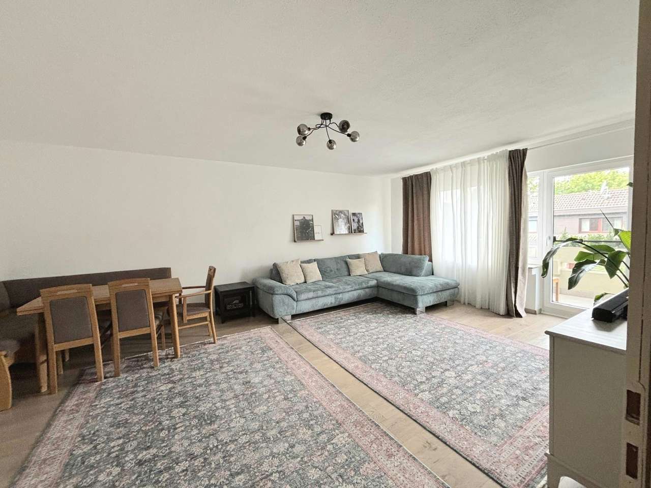 3 Zi.-Wohnung mit Balkon & Stellplatz in ruhiger Lage zu vermieten