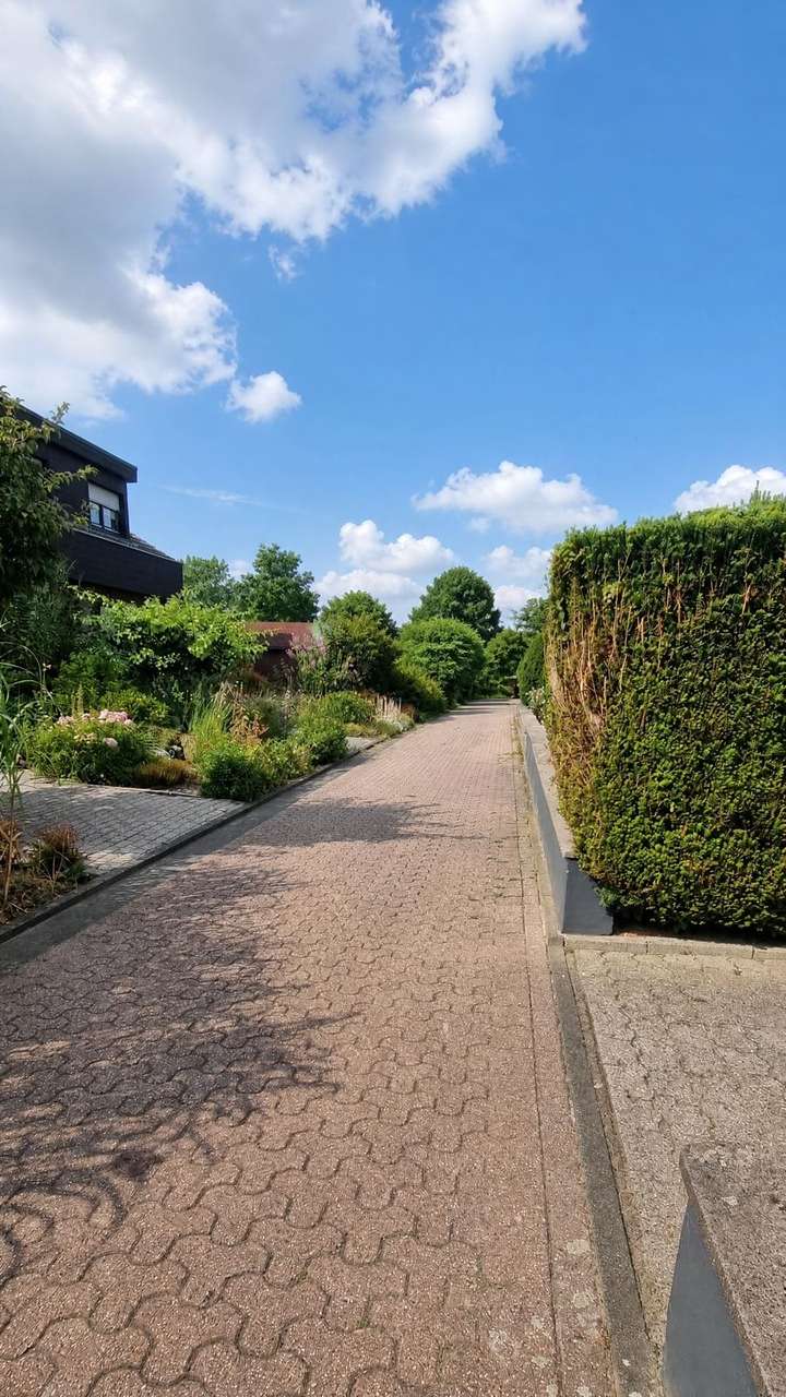 3 Zi.-Wohnung mit Balkon & Stellplatz in ruhiger Lage zu vermieten