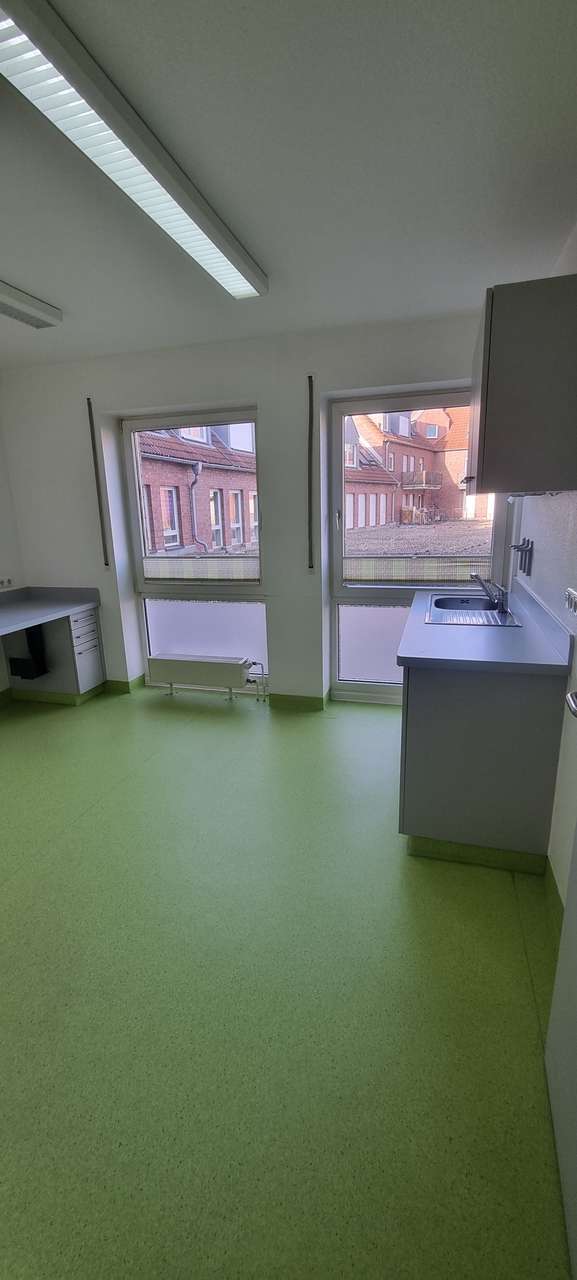 2. Behandlungszimmer 2. Behandlungszimmer