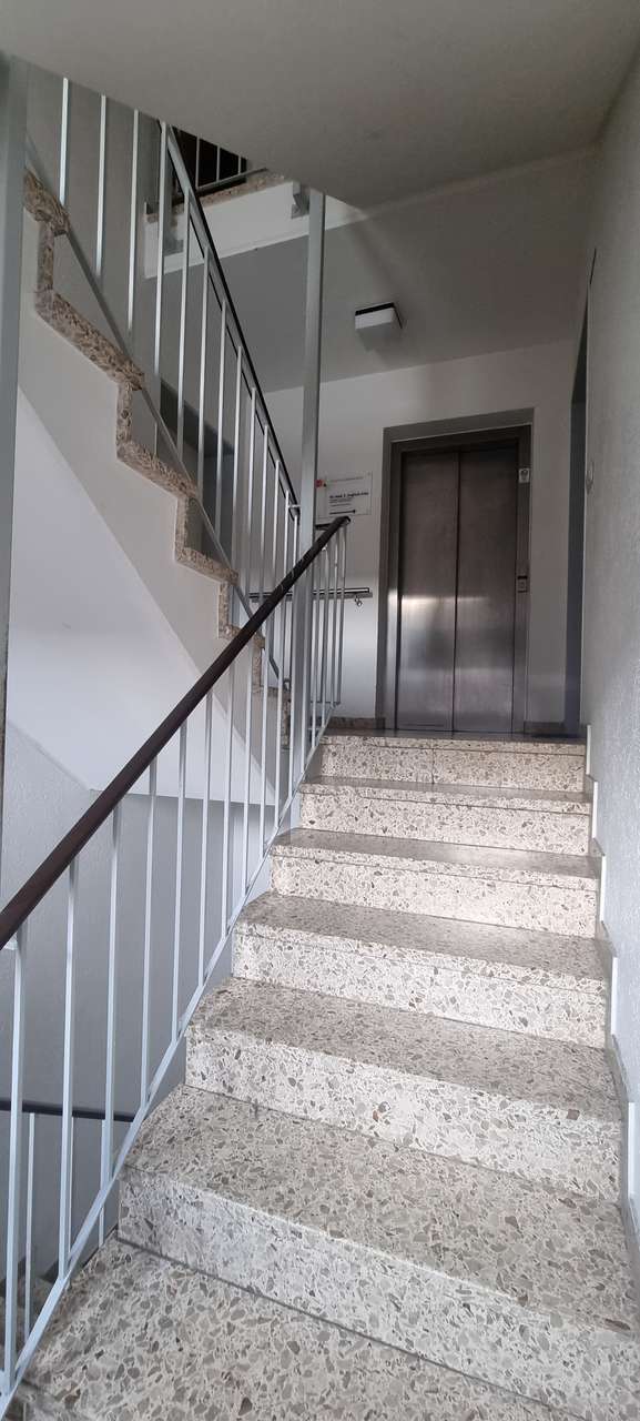 Treppenhaus Aufzug Treppenhaus Aufzug