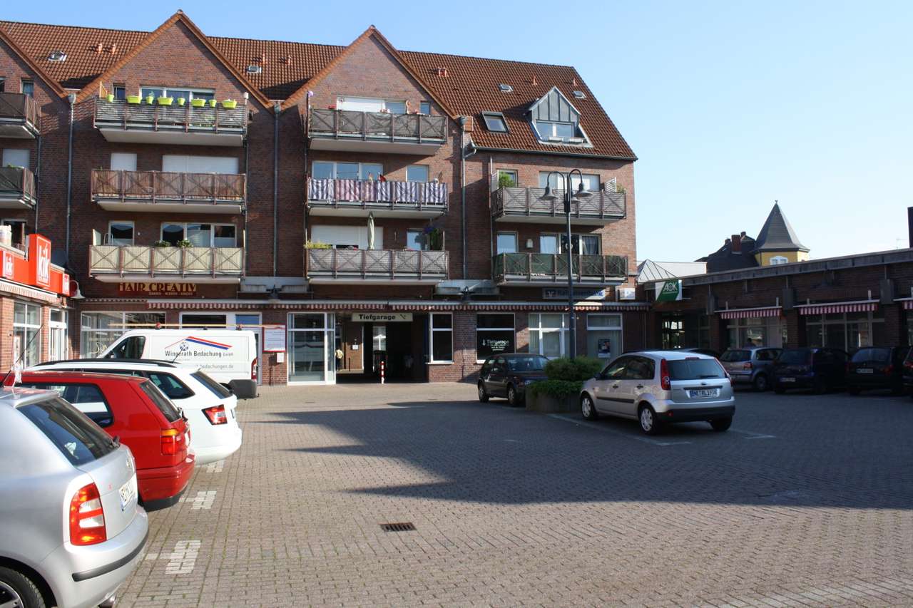 Zahlreiche Parkmöglichkeiten Zahlreiche Parkmöglichkeiten